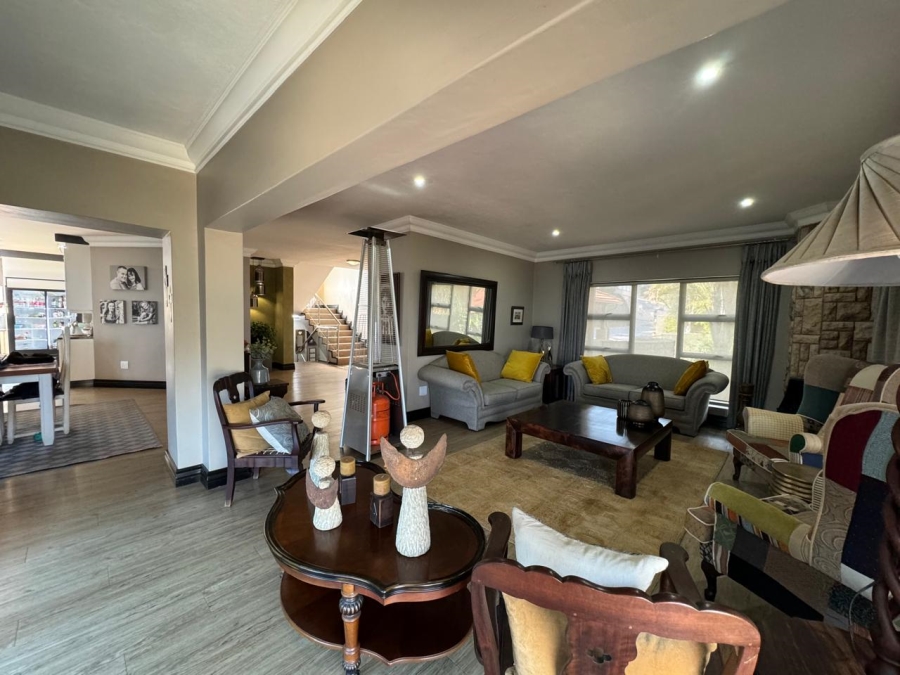 4 Bedroom Property for Sale in Birdwood Estate North West